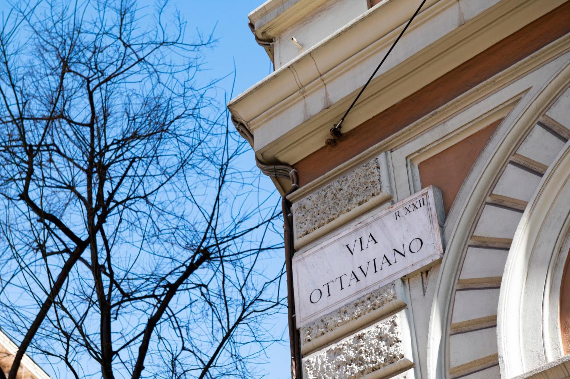 Domus Otto Apartment Rome Exterior photo
